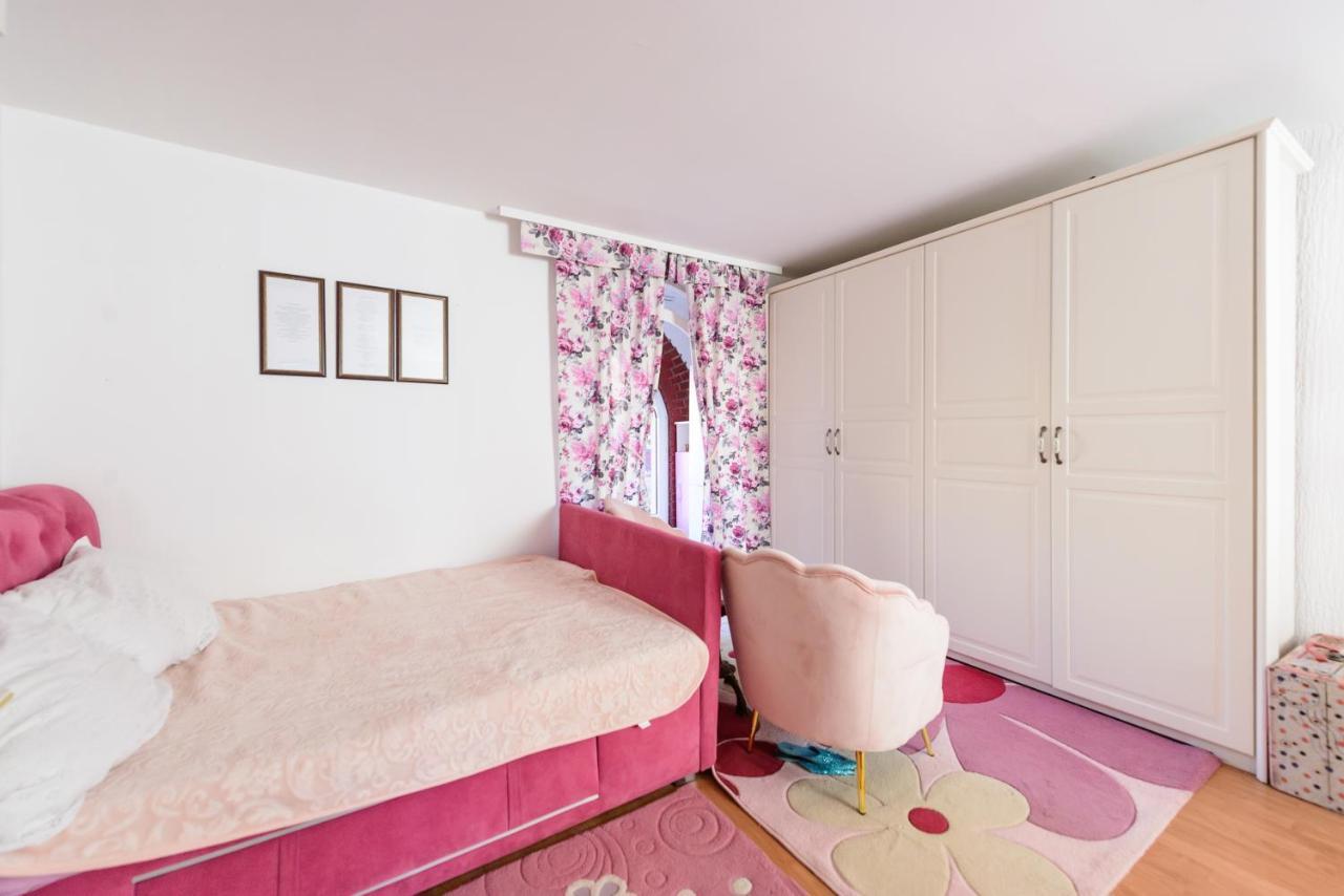 Apartman Lala Apartment คราลเยโว ภายนอก รูปภาพ