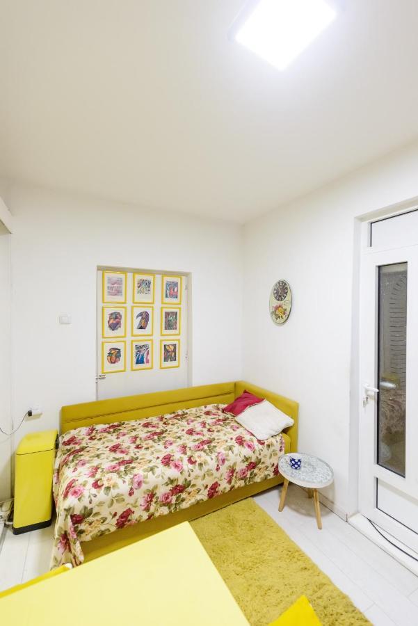 Apartman Lala Apartment คราลเยโว ภายนอก รูปภาพ