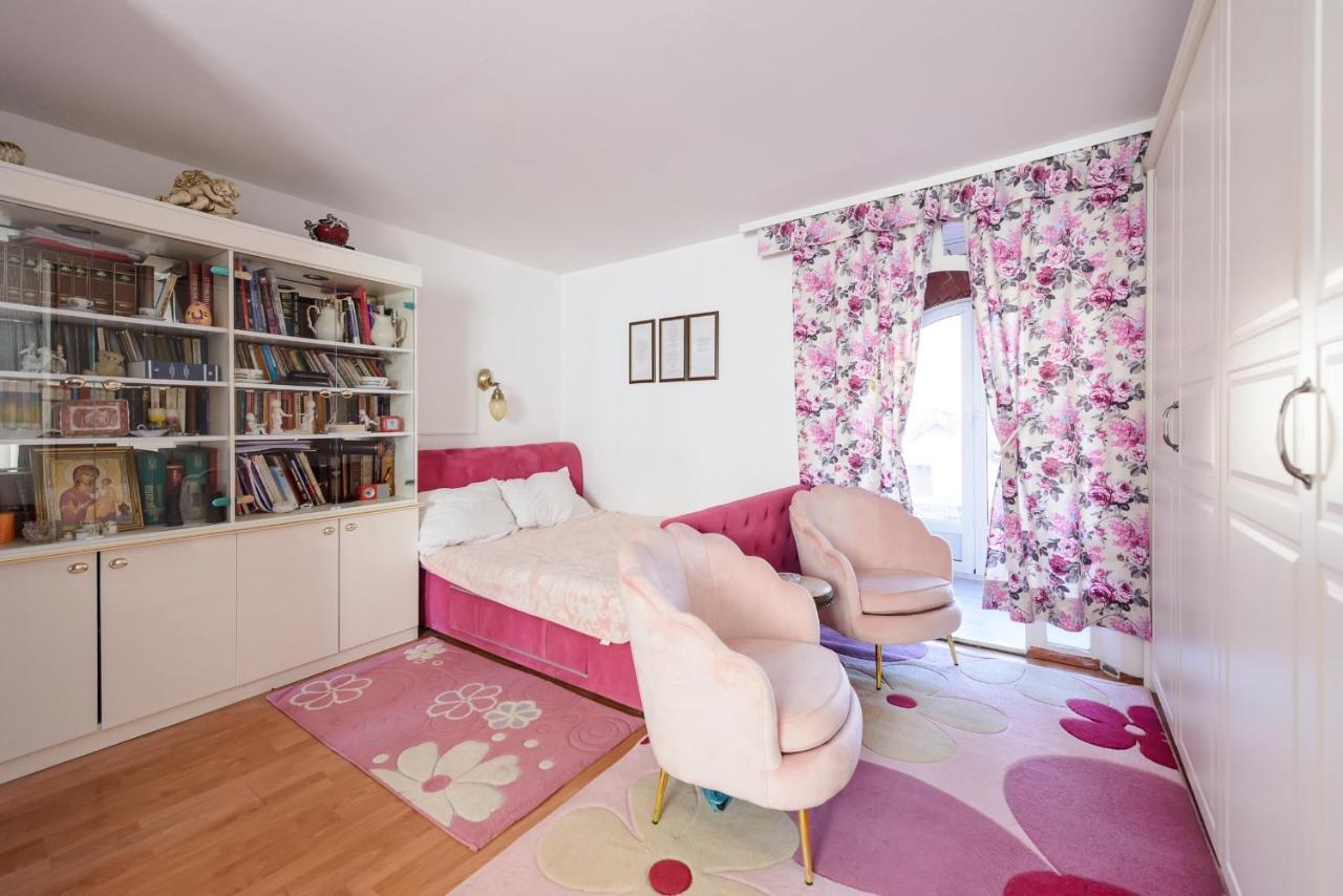 Apartman Lala Apartment คราลเยโว ภายนอก รูปภาพ
